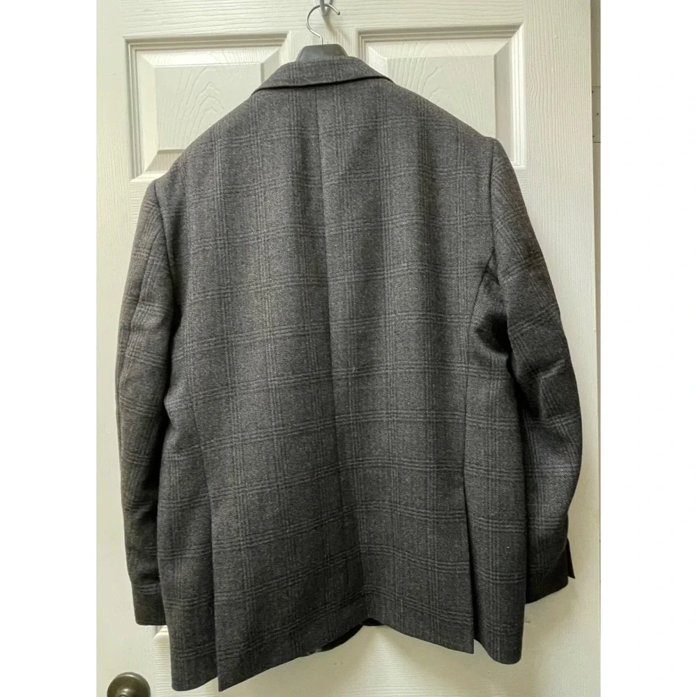 Jos A Bank Men's 1905 Blazer Jacket Size 44 R Gray Plaid 100% Wool Paisley Lined